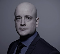 Hogyan gondolkodhatunk a demokratikus vezetésről?